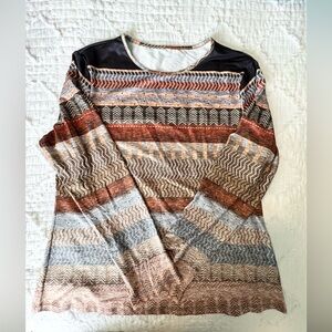 Aztec top size large NWOT